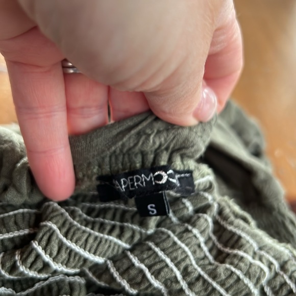 Size small Papermoon cotton beach shorts. - Picture 2 of 4